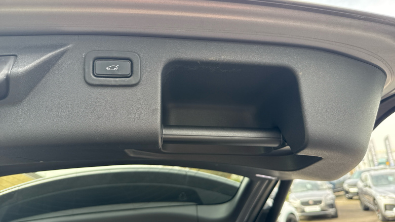 Land Rover Discovery Sport 2.0 D180 R-Dynamic SE 5dr Auto Diesel Station Wagon